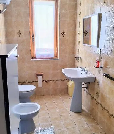 Casa vacanze Casa Frantina A 150m Dal Mare I.u.n. R3919